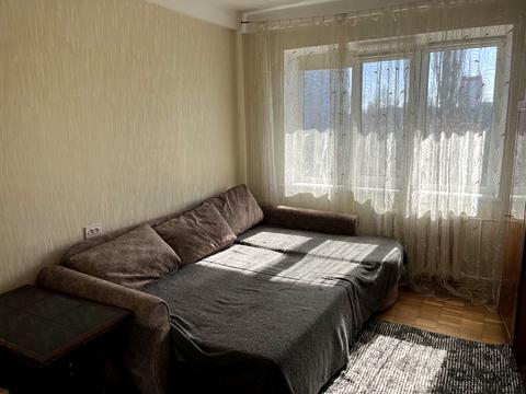 квартира за адресою Ореста Левицького вул. (Академіка Курчатова), 18