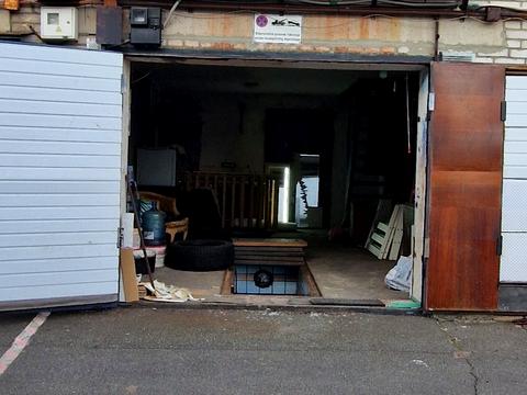 паркомісце за адресою Затишна вул., 7Б