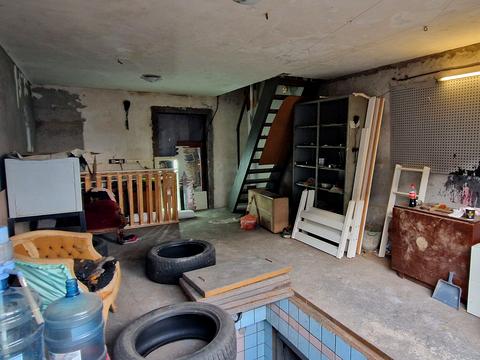 паркомісце за адресою Затишна вул., 7Б