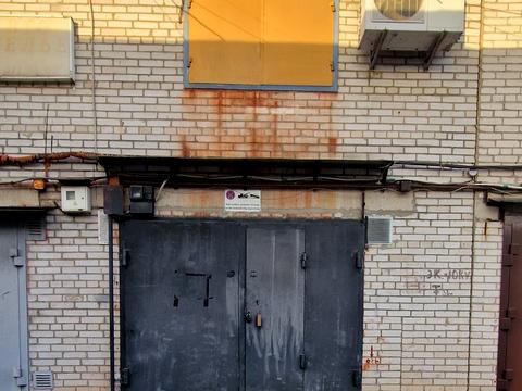 паркомісце за адресою Затишна вул., 7Б