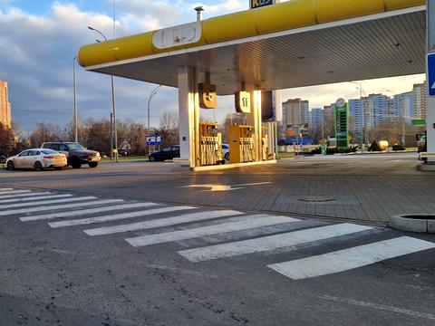 паркомісце за адресою Затишна вул., 7Б