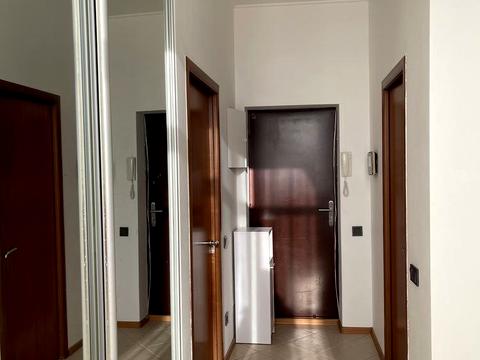 квартира по адресу Строителей ул., 30