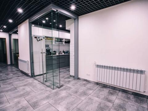 комерційна за адресою Срібнокільська вул., 1