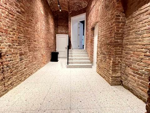 коммерческая по адресу Гетьмана Дорошенко ул. (Жовтневая), 37