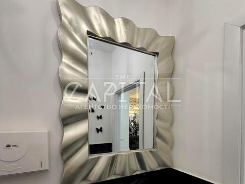 коммерческая по адресу Антоновича ул. (Горького), 131