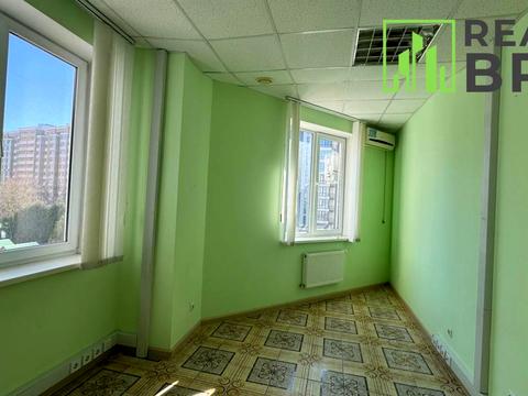 комерційна за адресою Зарічанська вул., 9