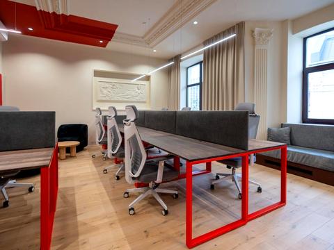 коммерческая по адресу Антоновича ул. (Горького), 9