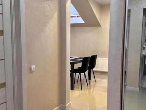 квартира за адресою Весняна вул., 4