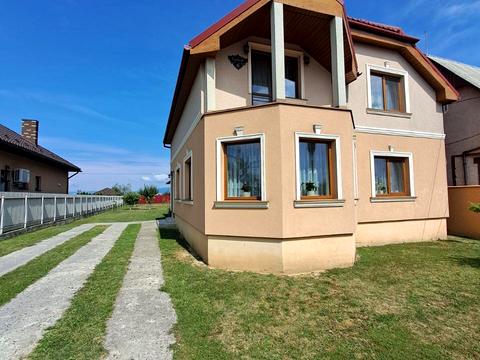 дом по адресу Ерделі