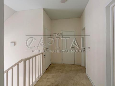 будинок за адресою с. Вишеньки, Зоряна