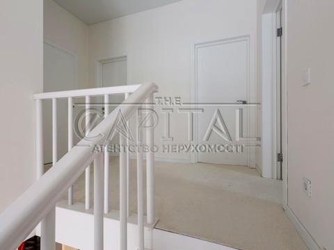 будинок за адресою с. Вишеньки, Зоряна