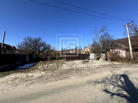 ділянка за адресою Київська вул.