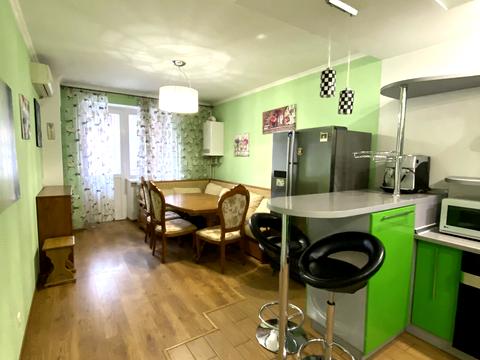 квартира за адресою Соборності вул. (Жовтнева), 77а