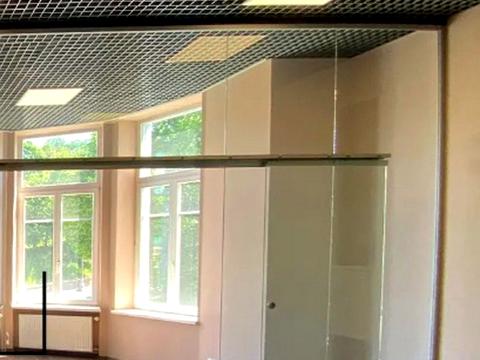 комерційна за адресою Музейний пров., 4