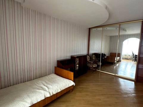 квартира по адресу Голосеевский просп. (40-летия Октября), 68