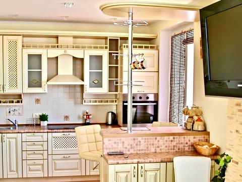 квартира по адресу Феодосийская ул., 1