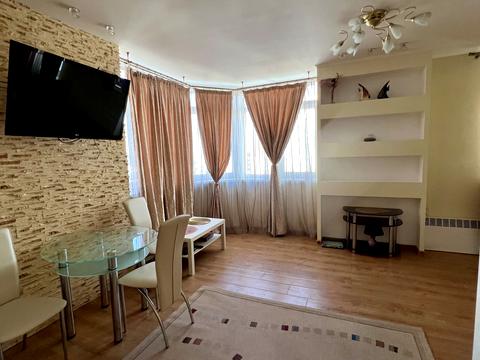 квартира по адресу Феодосийская ул., 1