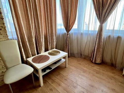 квартира по адресу Феодосийская ул., 1