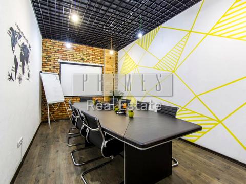 коммерческая по адресу Коновальця Євгена, 39Д