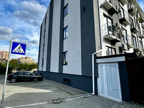 комерційна за адресою Осіння вул., 71