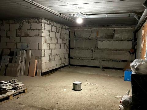 комерційна за адресою Осіння вул., 71