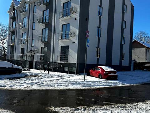 комерційна за адресою Осіння вул., 71