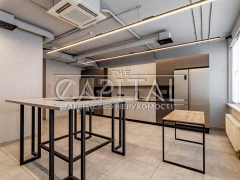 коммерческая по адресу Златоустовская ул., 3