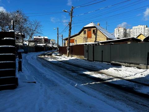 комерційна за адресою Осіння вул., 71