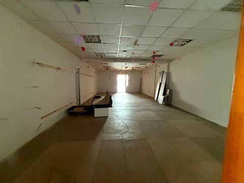 комерційна за адресою Космонавтів вул., 13