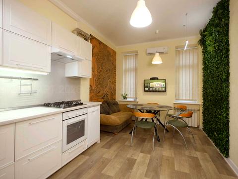 квартира за адресою Академіка Богомольця вул., 7/14