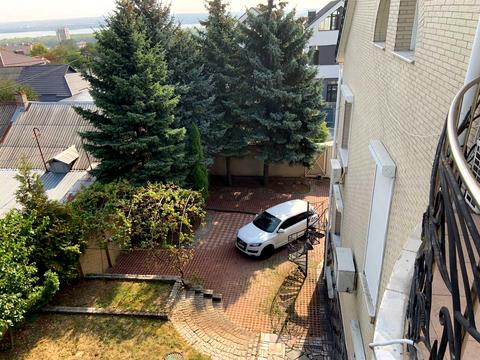 будинок за адресою Андрея Шептицького вул.