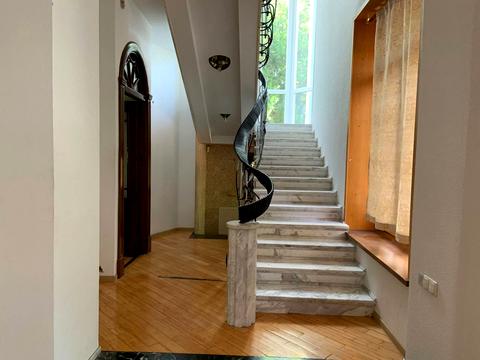 будинок за адресою Андрея Шептицького вул.