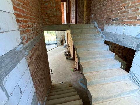 будинок за адресою Центральна вул.