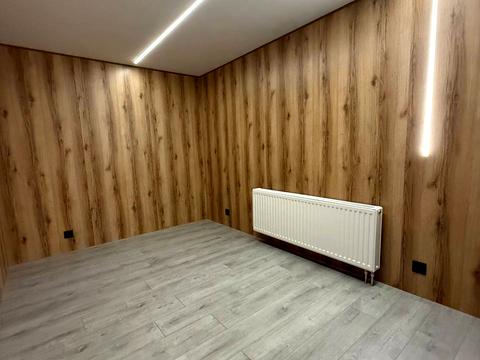 комерційна за адресою Саперно-Слобідська вул., 45