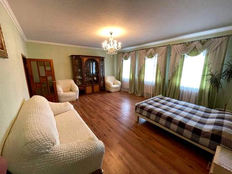 дом по адресу Богдана Хмельницького ул.