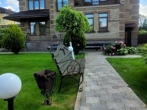 будинок за адресою Лісна