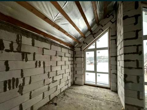 будинок за адресою Молодіжна вул., 4