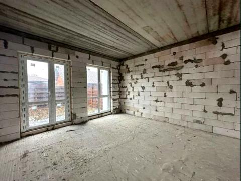 будинок за адресою Молодіжна вул., 4