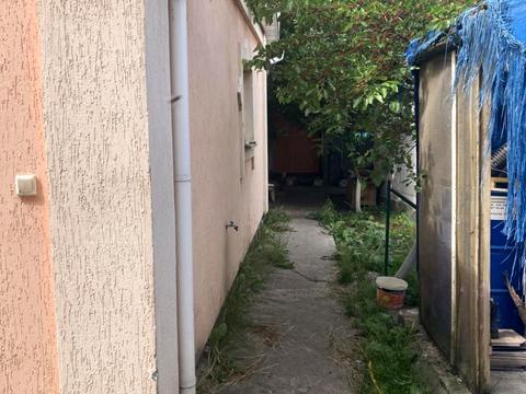 будинок за адресою Центральна вул.