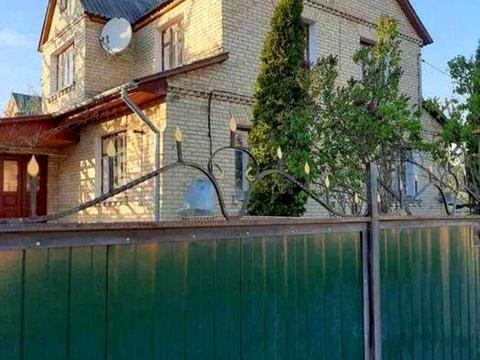 будинок за адресою Центральна вул.