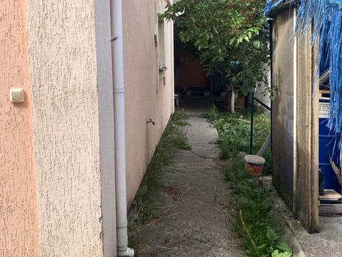 будинок за адресою Центральна вул.