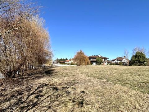 участок по адресу Набережна