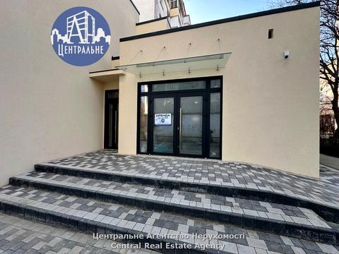 комерційна за адресою Сергія Скальда вул. (Комарова), 31-В