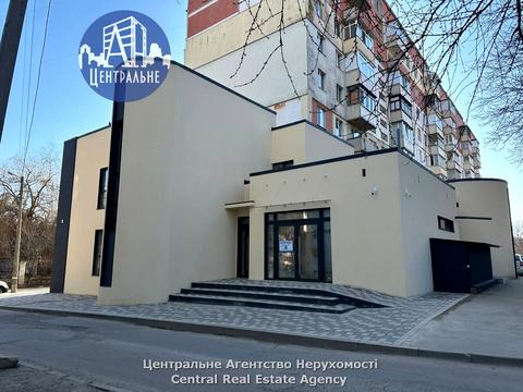 комерційна за адресою Сергія Скальда вул. (Комарова), 31-В