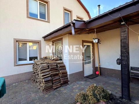 дом по адресу Старі Петрівці