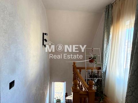 дом по адресу Старі Петрівці