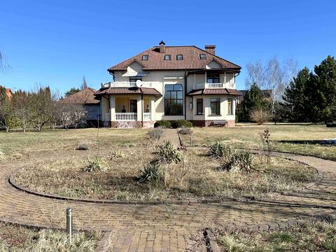 будинок за адресою Набережна, 40