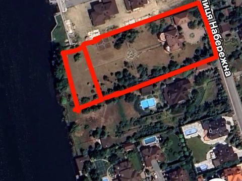 будинок за адресою Набережна, 40