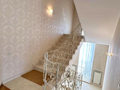 будинок за адресою Набережна, 40