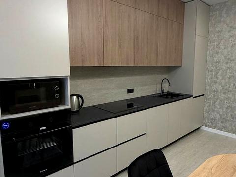 квартира за адресою Добровольців пров., 21